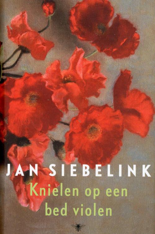 Dit is de afbeelding van het boek Knielen op een bed violen